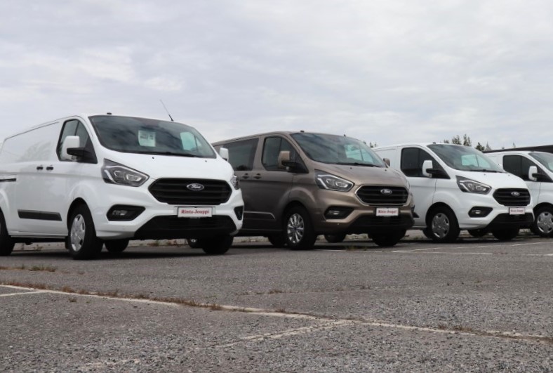 ford_transit_pakettiautot