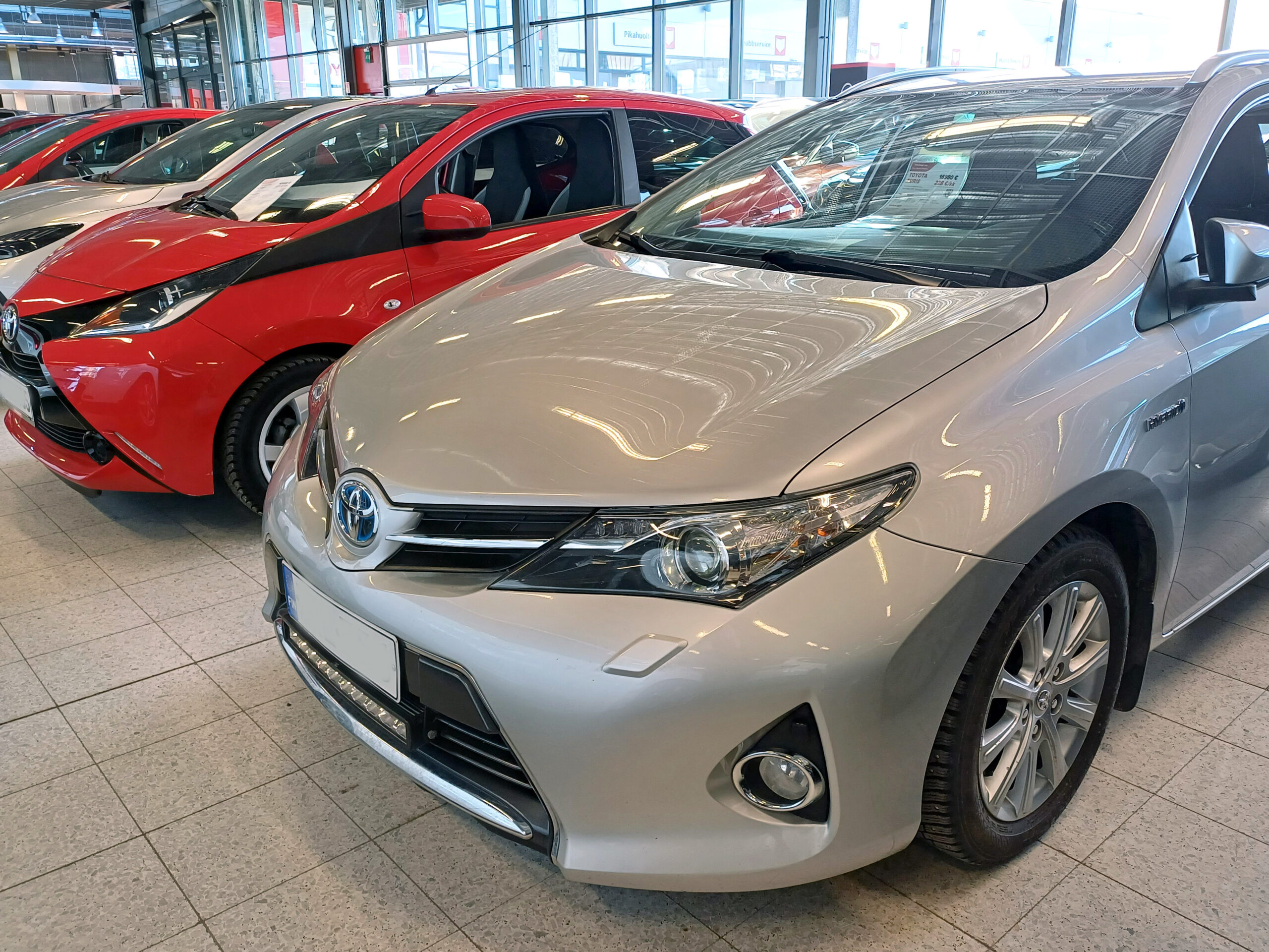 toyota-vaihtoautot-myymala-vaasa