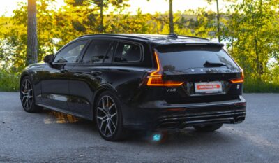 Volvo V60-farmari-tuontiauto-kesa